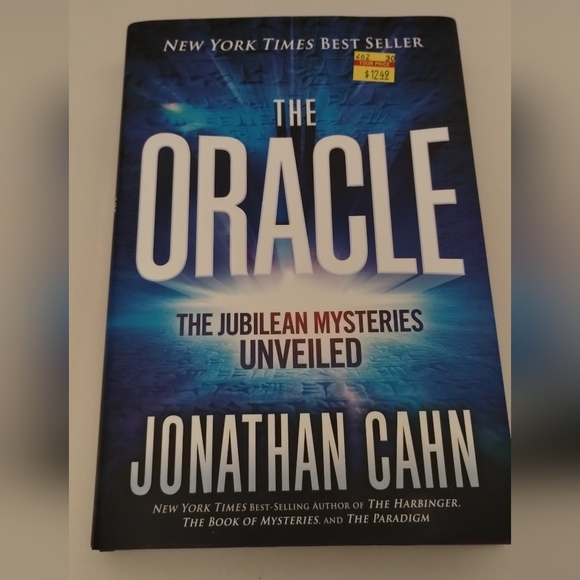 The Oracle Book - Picture 2 of 6